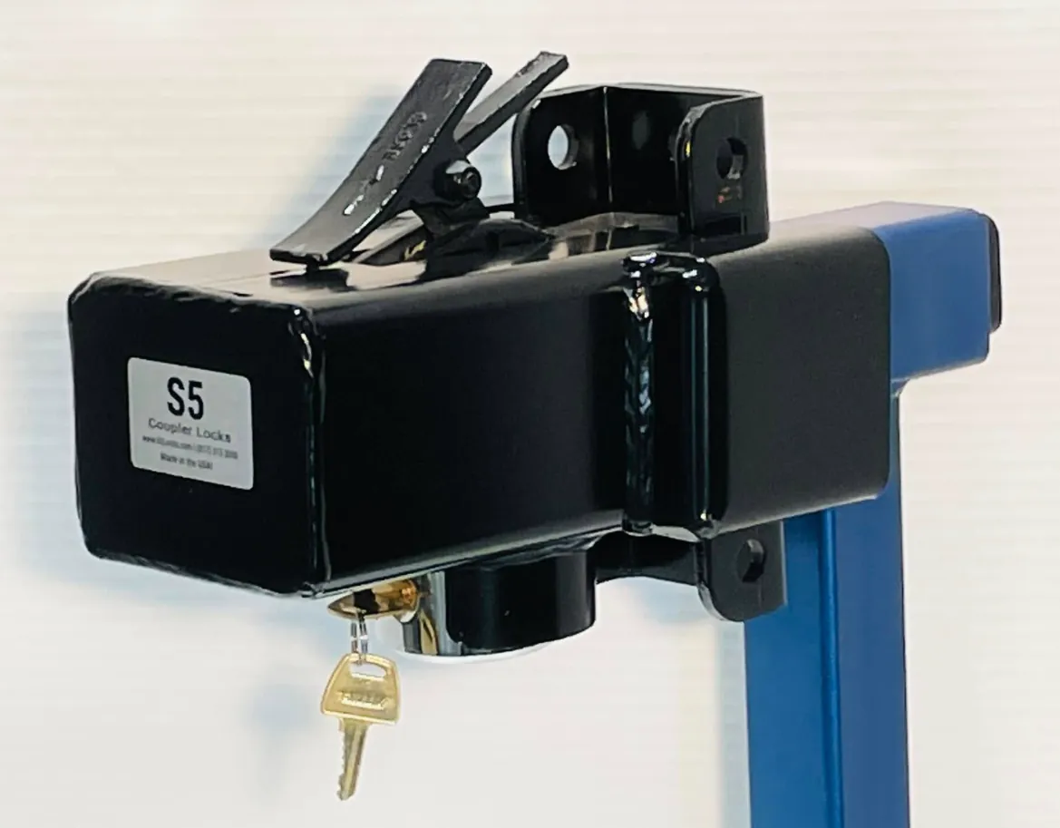 Hitch and coupler lock on an RV in Florida