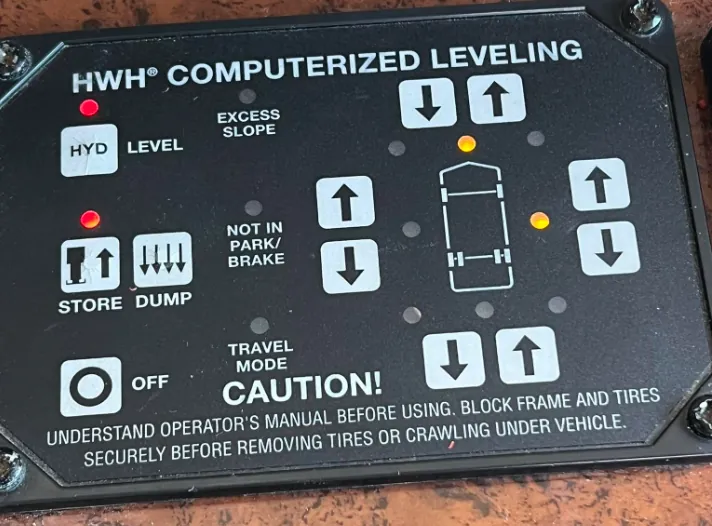 HWH hydraulic leveling on an RV in Florida